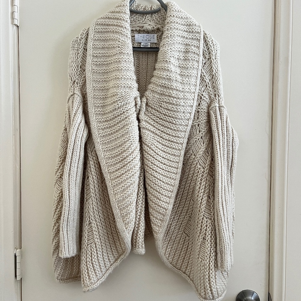 The Cube Cream Shawl-Collar Cable Knit Cardigan
